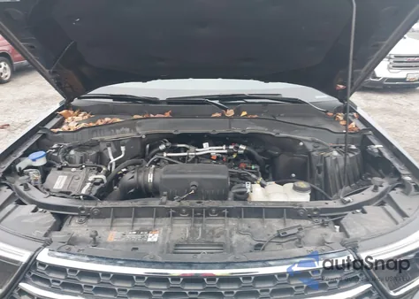 2024 Ford Explorer Xlt z USA, uszkodzony, nr VIN 1FMSK8DH2RGA31669